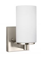 Generation-Seagull 4139101-962 - Hettinger transitional 1-light indoor dimmable bath vanity wall sconce in brushed nickel silver fini